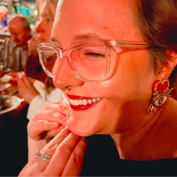 Meet your Posher, Katheryn - Picture 1 of 2